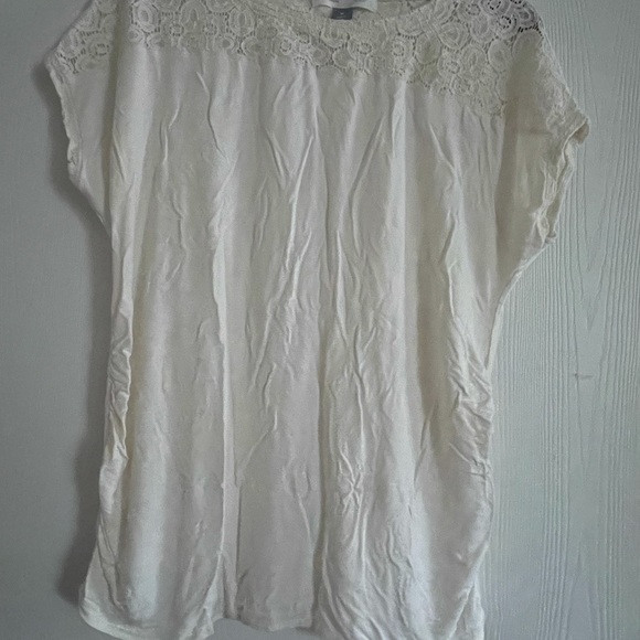 Old Navy Maternity Top, Ivory, Size M, EUC. - Picture 4 of 5